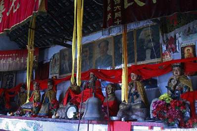 村民集资20万修“毛主席庙” 称可保国泰民安